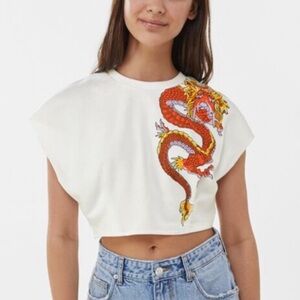 Printed short sleeve white shirt graphic dragon